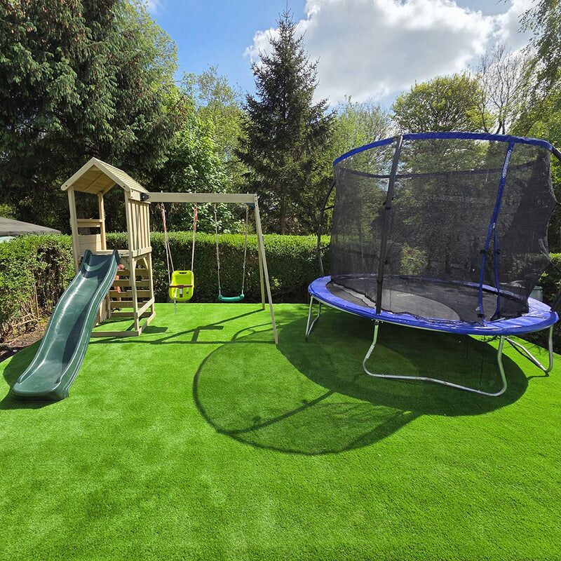 Balcombe Vale 37mm Artificial Grass - Image 4 of 9