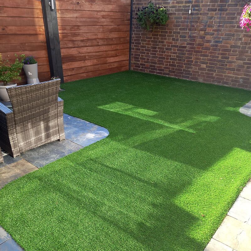 Cherry 30mm Artificial Grass - Image 5 of 10