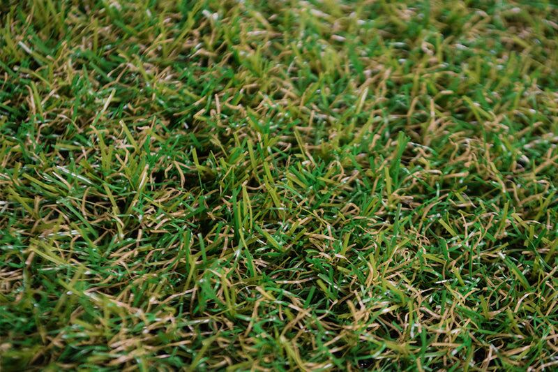 Lunar 20mm Artificial Grass - Image 8 of 19