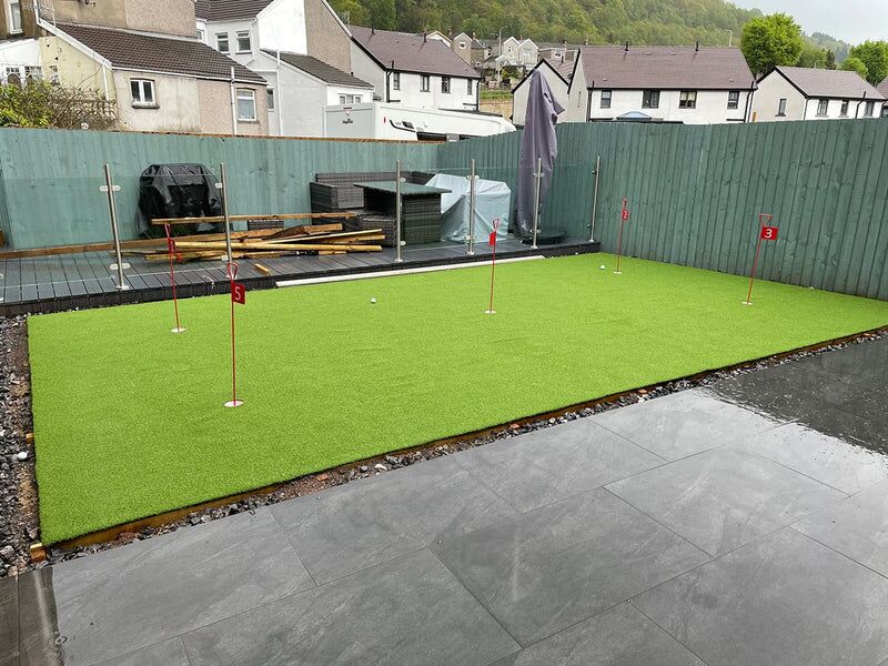 Millennium 15mm Artificial Putting Grass - Image 6 of 6