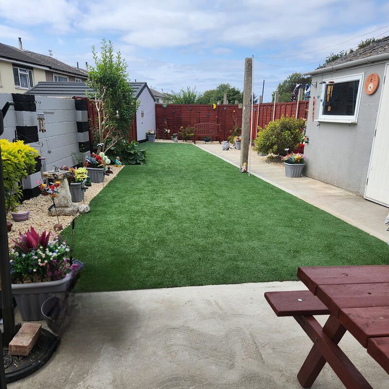 Oxhill 25mm Artificial Grass - Image 4 of 10